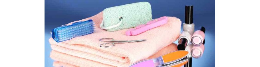 Werkzeuge und Hilfsmittel für Nagelstudios