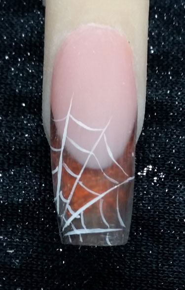 Nailart mit Acrylfarbe malen